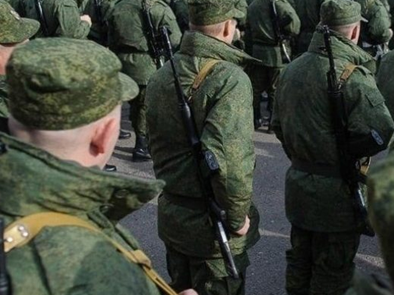 В Калужском регионе продолжают работу пункты отбора на контрактную службу.